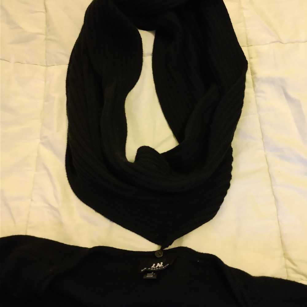Sweater - Picture 2 of 3